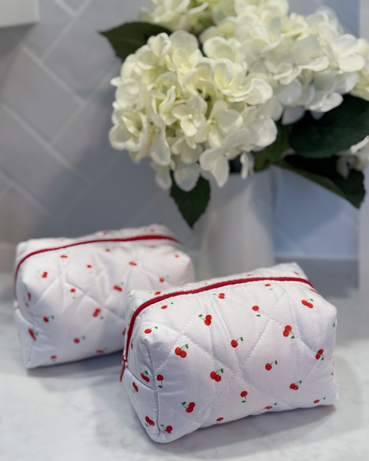 QUILTED ZIP-UP POUCH