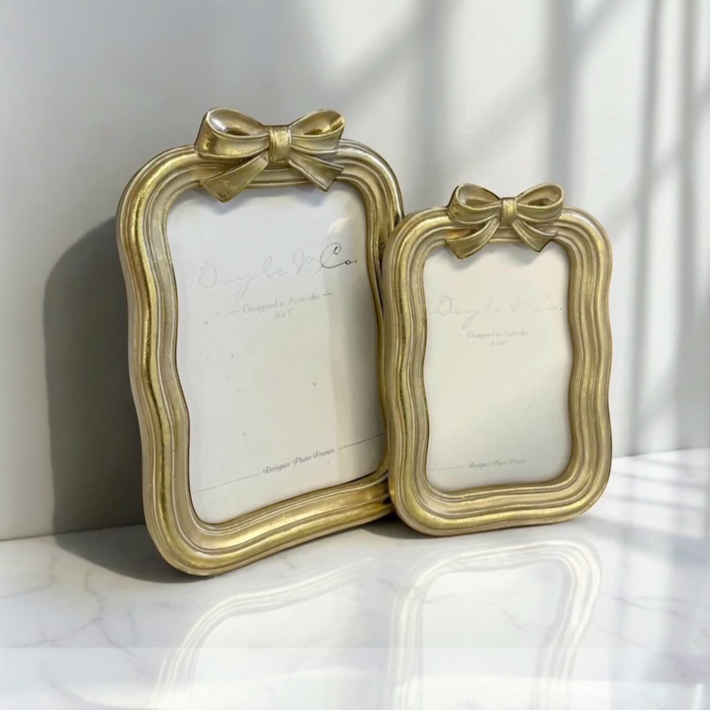 BOW GOLD PHOTO FRAME – 4” × 6”
