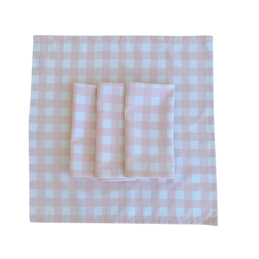 STRAWBERRY SHORTCAKE GINGHAM NAPKINS (SET OF 4)