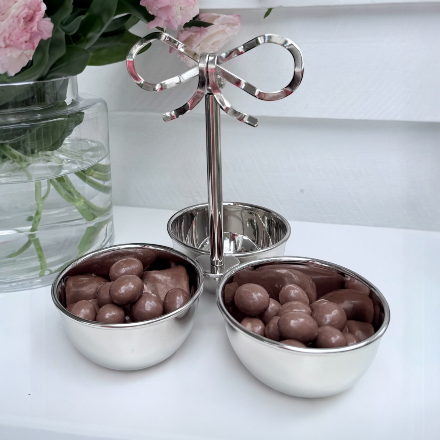 THE KENSINGTON BOW 3- BOWL NUT DISH