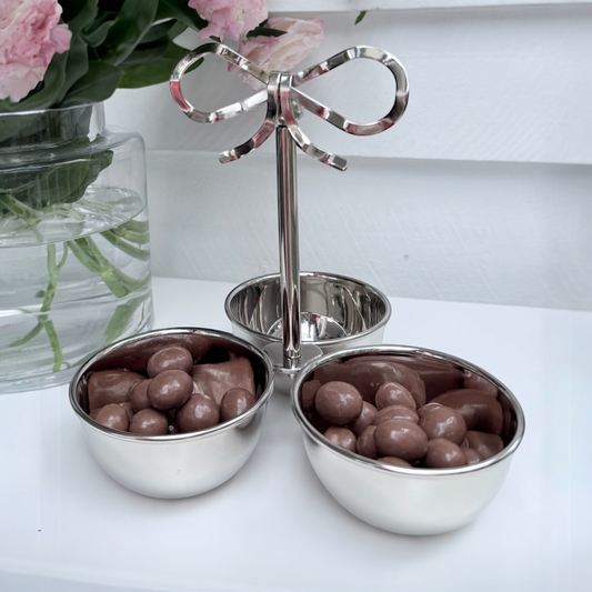 THE KENSINGTON BOW 3- BOWL NUT DISH