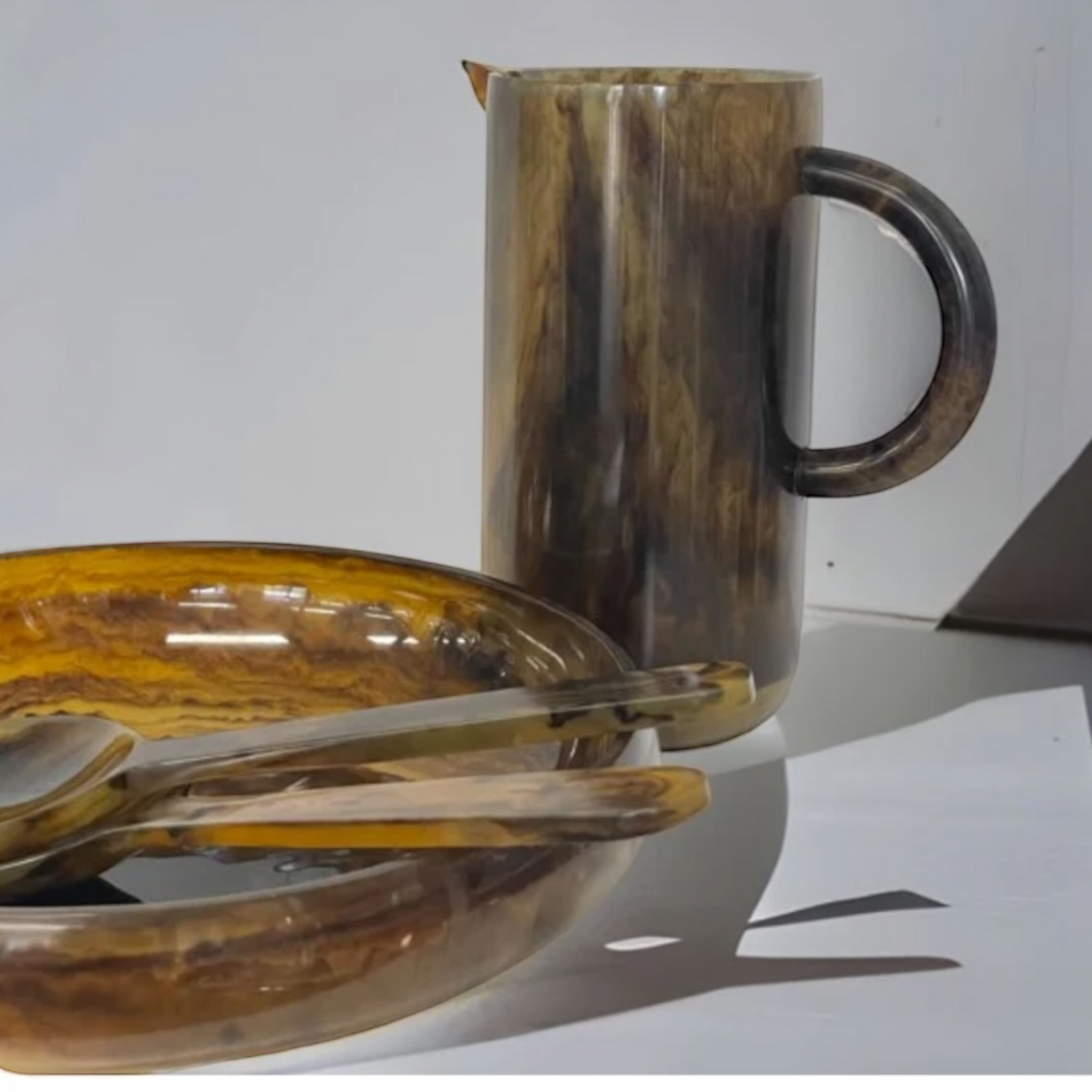 THE SIENNA TORTOISE SHELL SALAD SERVERS- SET OF 2