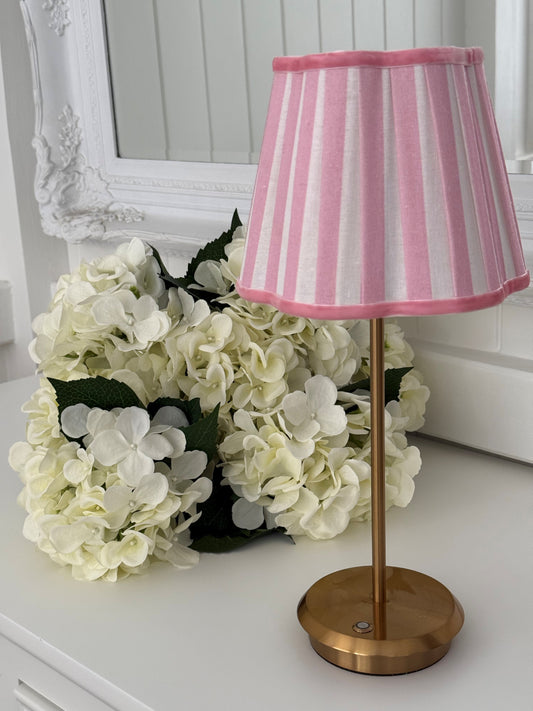 PINK STRIPE SCALLOPED SHADE & BRUSHED GOLD TABLE LAMP